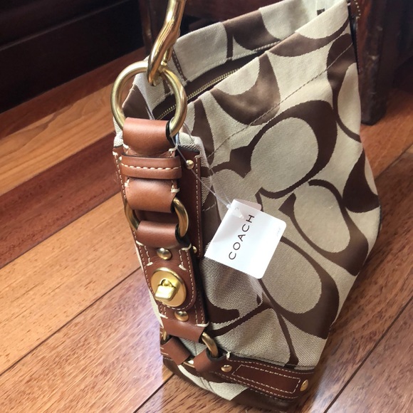 NWT Coach Signature Carly Khaki/Saddle Leather - Picture 2 of 7